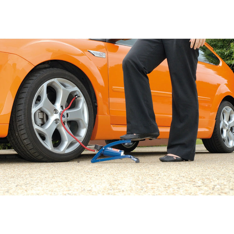 Draper Inflator Foot Pump 600mm Hose with Pressure Gauge