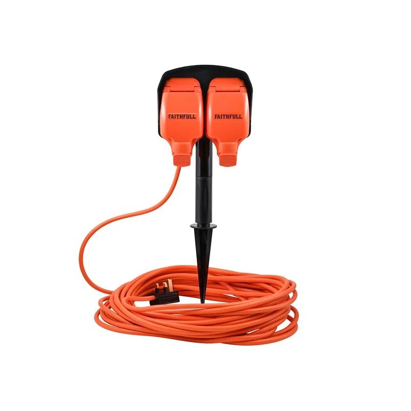 Faithfull Power Plus Outdoor Ground Spike Socket IP54 230V 15M 13A - FPPCRWSPIKE