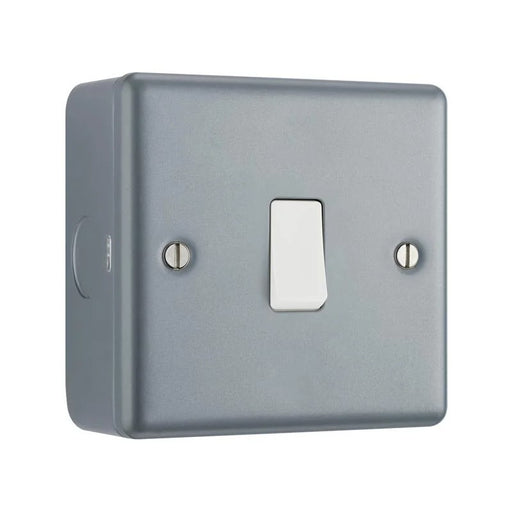 Masterplug Metal Clad 1-Gang 2-Way Light Switch - MC512-01