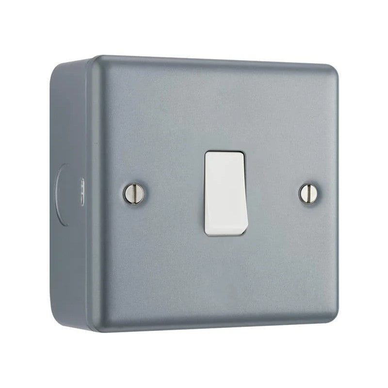Masterplug Metal Clad 1-Gang 2-Way Light Switch - MC512-01