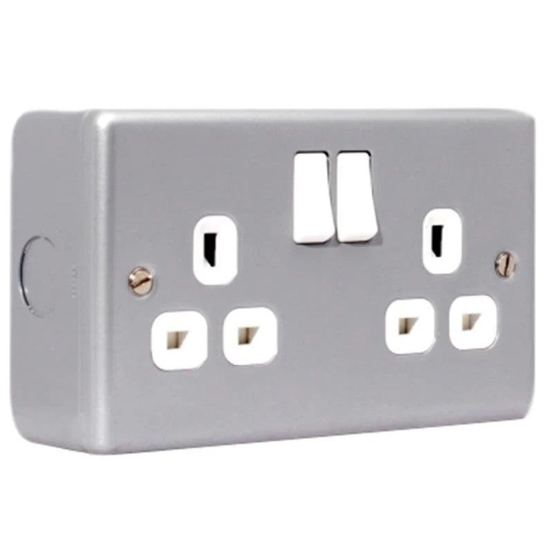 Masterplug Metal Clad Switched Socket 2-Gang 13A - MC522-01