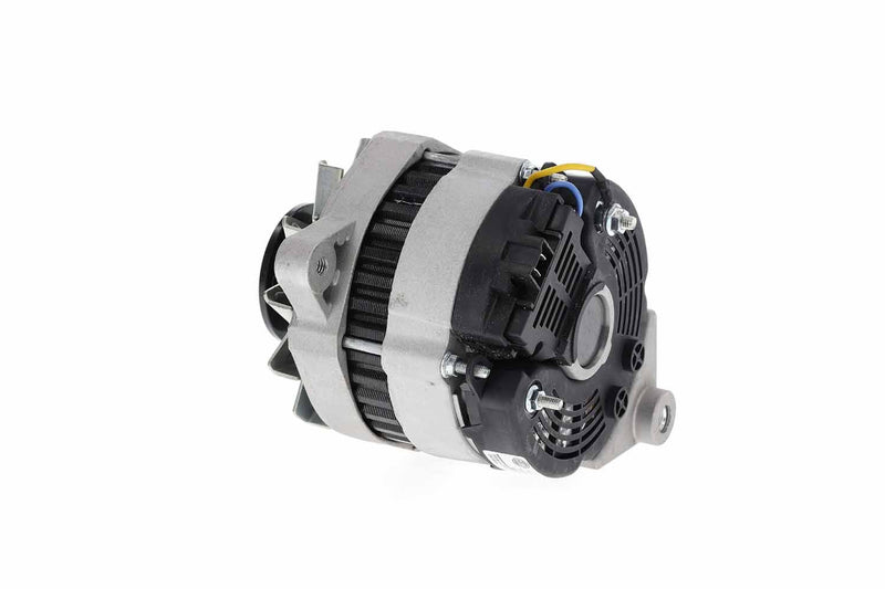 Hella 8EL 011 710-961 Alternator