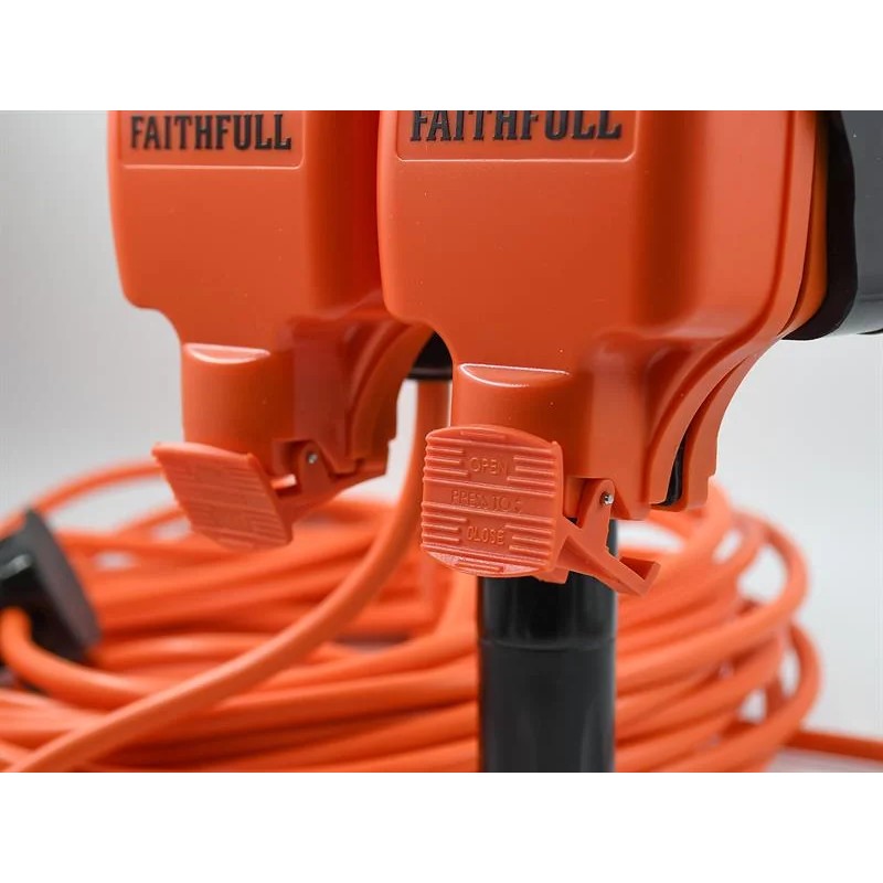 Faithfull Power Plus Outdoor Ground Spike Socket IP54 230V 15M 13A - FPPCRWSPIKE