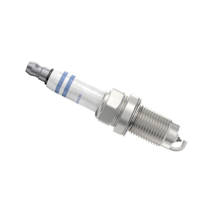 Genuine Bosch Spark Plug Fr6Hi332 Fits Audi A1 Tfsi - 1.4 - 10-15 0242240665 Bosch  - Town Parts