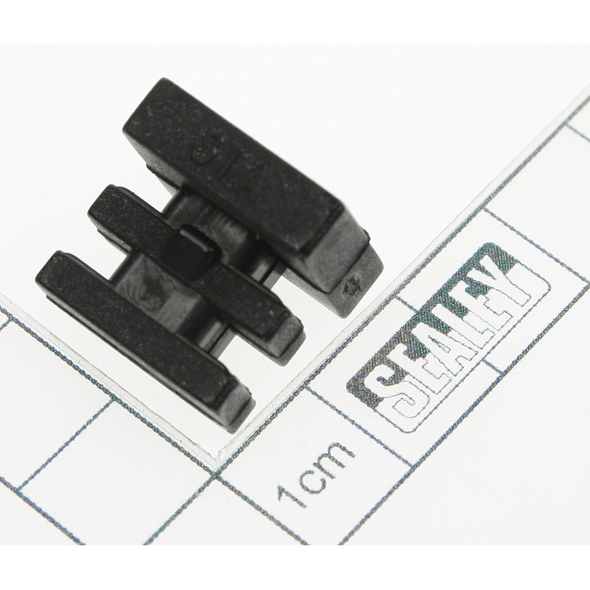 Sealey Plastic clip (belt guard)
