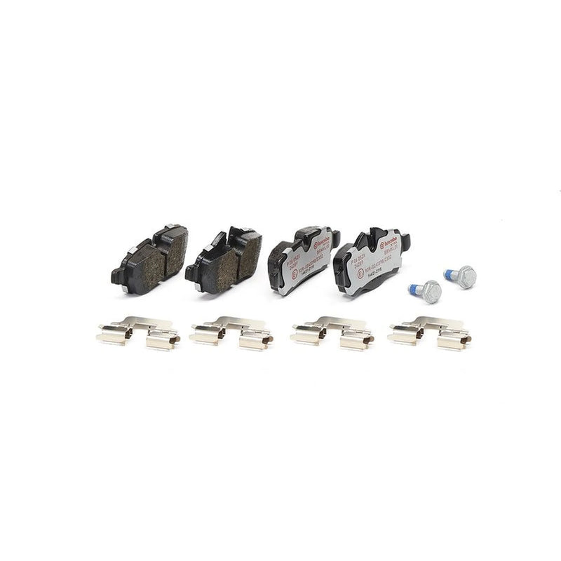 Brembo 4 x Rear Brake Pad Set P06052X