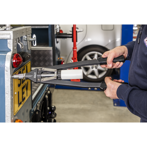 Sealey Heavy-Duty Long-Arm Riveter 540mm with Collection Bowl