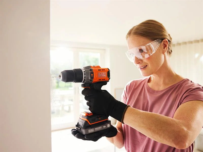 Black + Decker BCD383D1XK POWERCONNECT™ Hammer Drill 18V 1 x 2.0Ah Li-ion