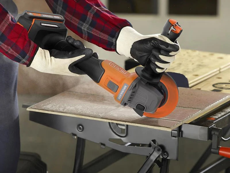 Black + Decker BCG6L8D13 POWERCONNECT™ Brushless Angle Grinder 18V 1 x 2.0Ah