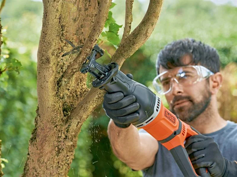 Black + Decker BES301 Reciprocating Saw 750W 240V - BES301-GB