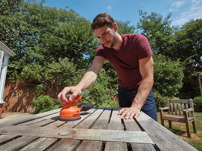 Black + Decker BEW210 Heritage Random Orbital Sander 230W 240V - BEW210-GB