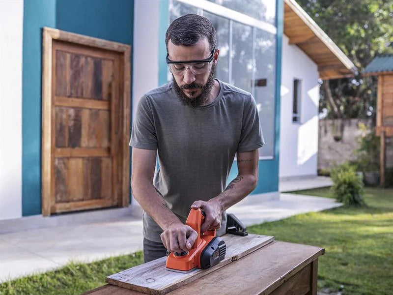 Black + Decker BEW712 Planer 710W 240V - BEW712-GB
