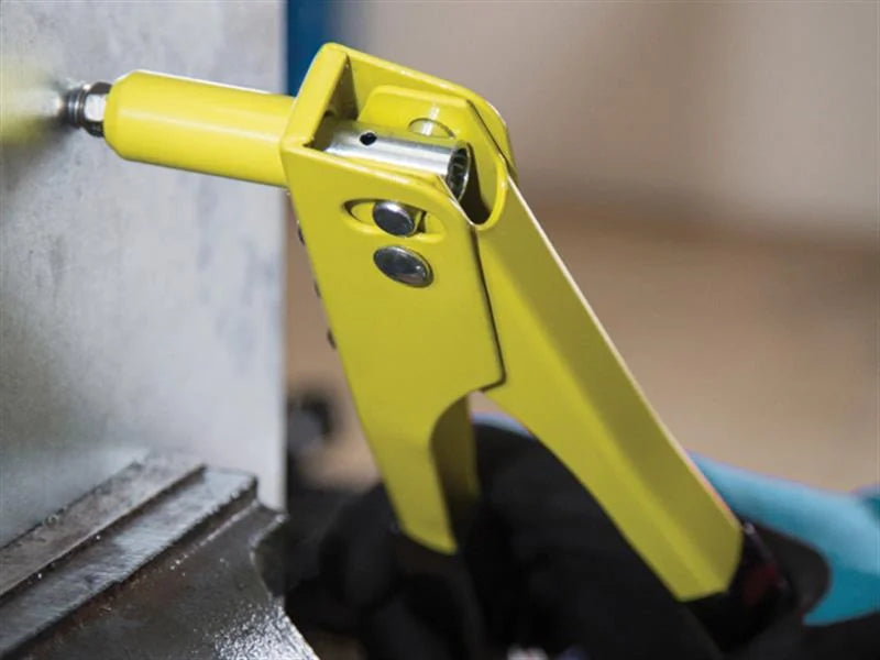 BlueSpot Tools Hand Rivet Gun + 60 Rivets - 09101