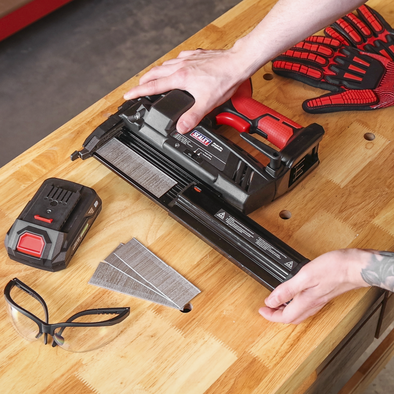 Sealey Cordless Nail/Staple Gun CP20VNG 20V - Body Only