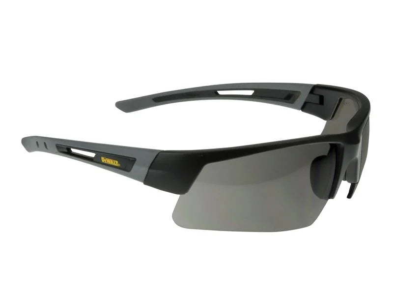 DEWALT Power Tools DPG100 Crosscut Safety Glasses - Smoke - DPG100-2D EU