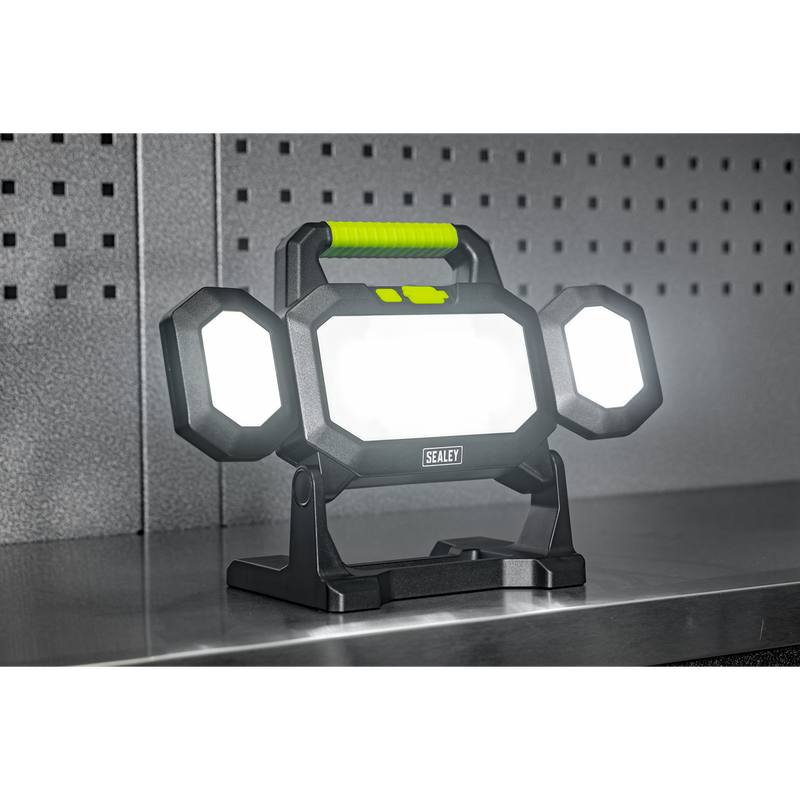 Sealey Rechargeable Floodlight LED18WFL 31W & 26W COB