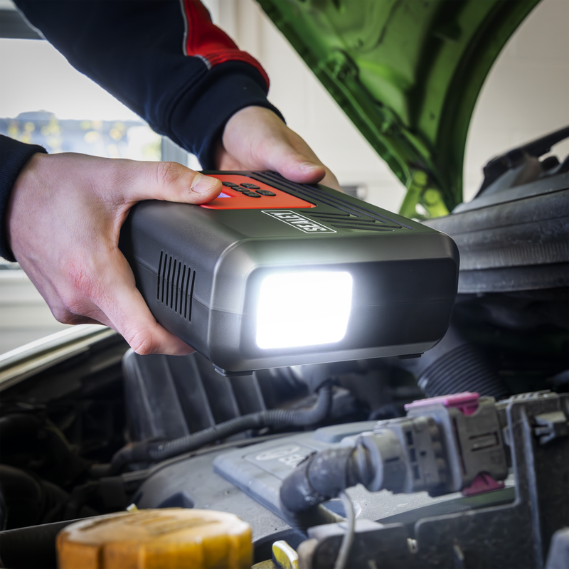 Sealey Tyre Inflator MAC12D 12V with Worklight 120psi
