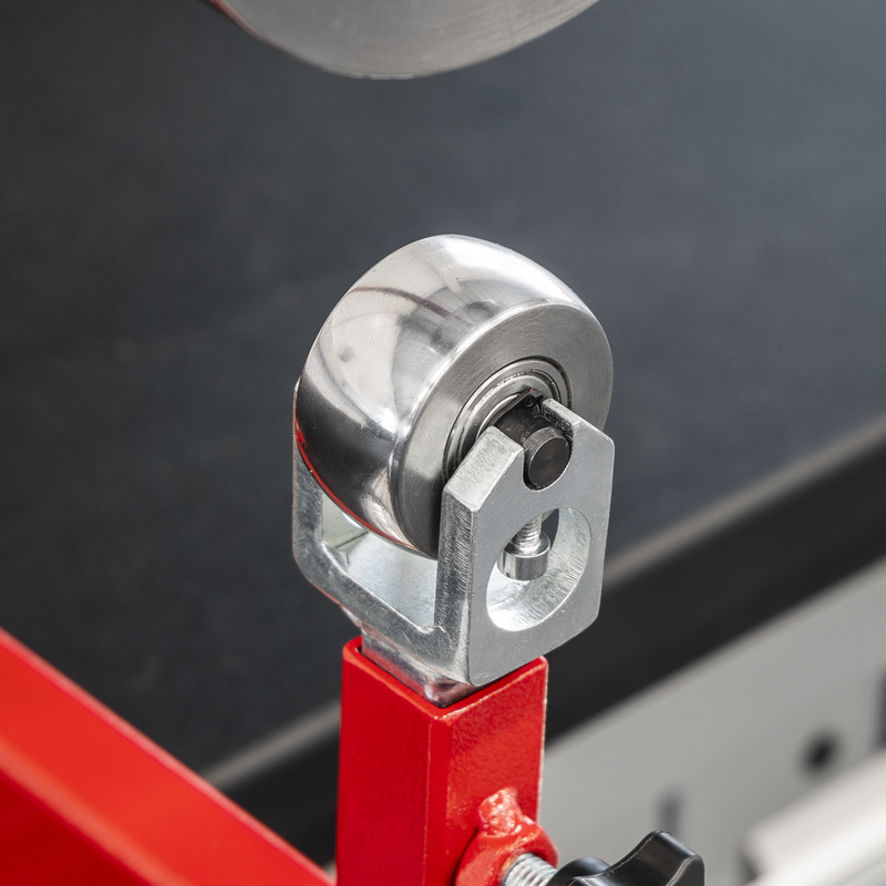 Sealey Small English Wheel Model MW21 for Sheet Metal Shaping