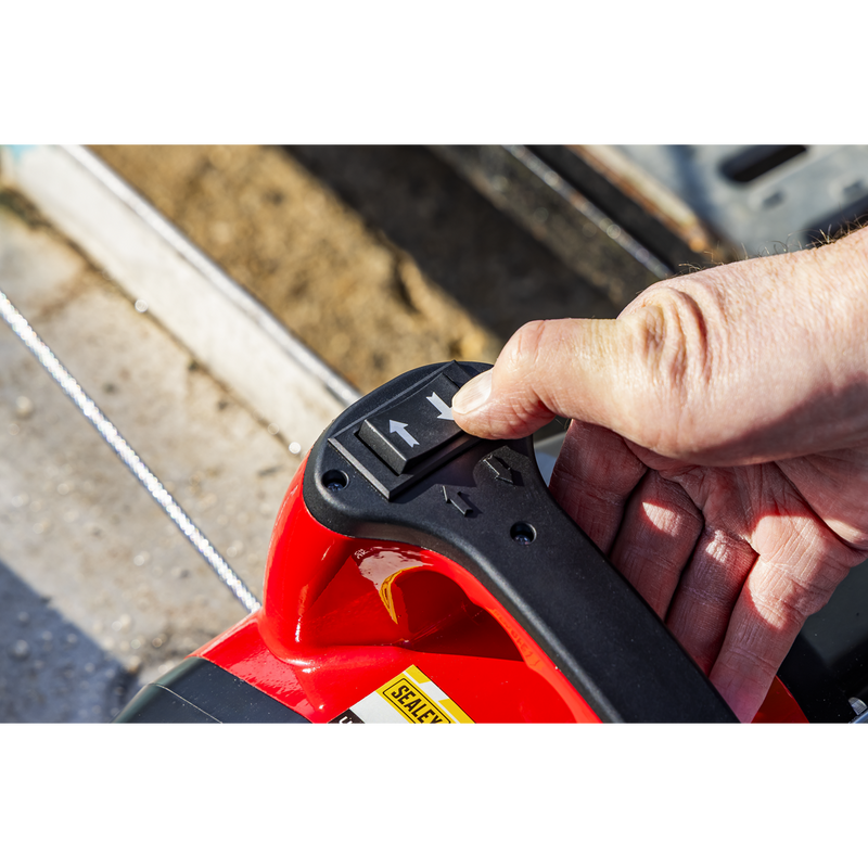 Sealey Portable Handheld Winch 500kg Pulling Force 230V