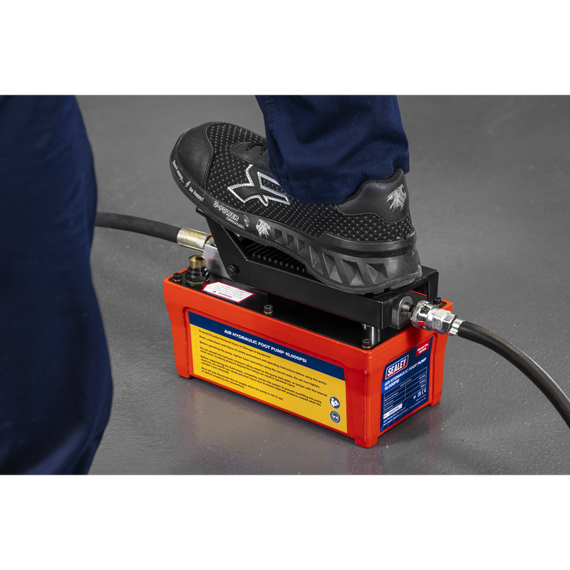 Sealey Air Hydraulic Foot Pump 10,000psi 1600cc Oil Capacity