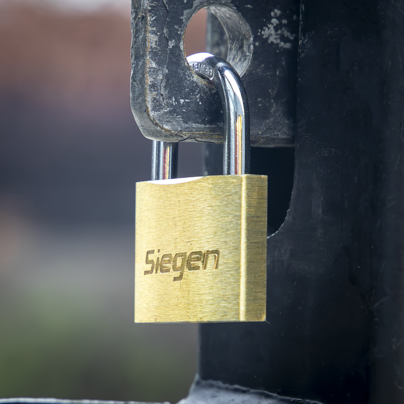 Sealey Siegen 40mm Brass Body Padlock with Hardened Steel Shackle