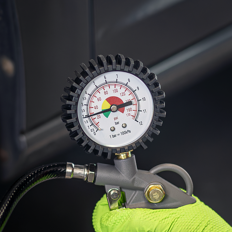 Sealey Tyre Inflator with Gauge SA332 0-12bar