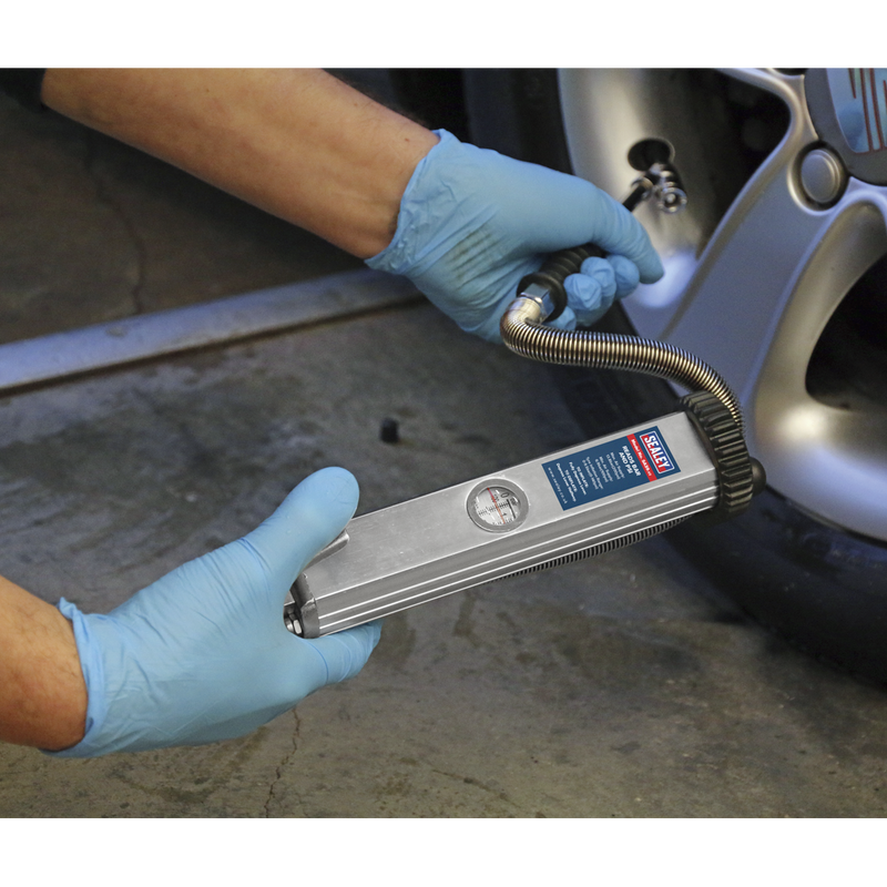 Sealey Long Type Tyre Inflator SA39 0-9.6bar with Twin Connector