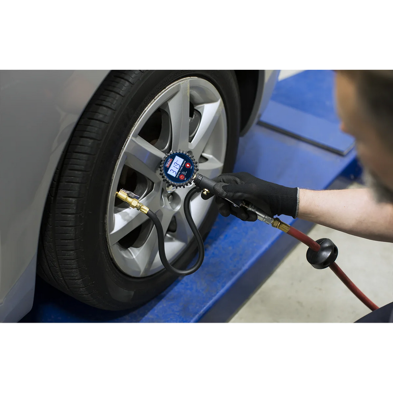 Sealey Digital Tyre Inflator SA400 150psi with Clip-On Connector