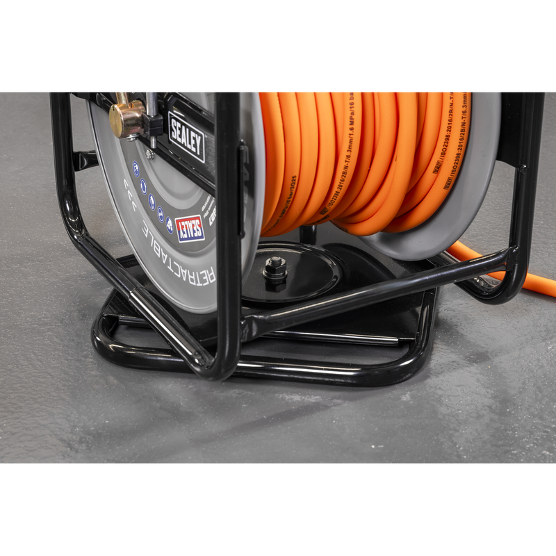 Sealey 30m Swivel Air Hose Reel 6mm ID Maximum Pressure 232psi