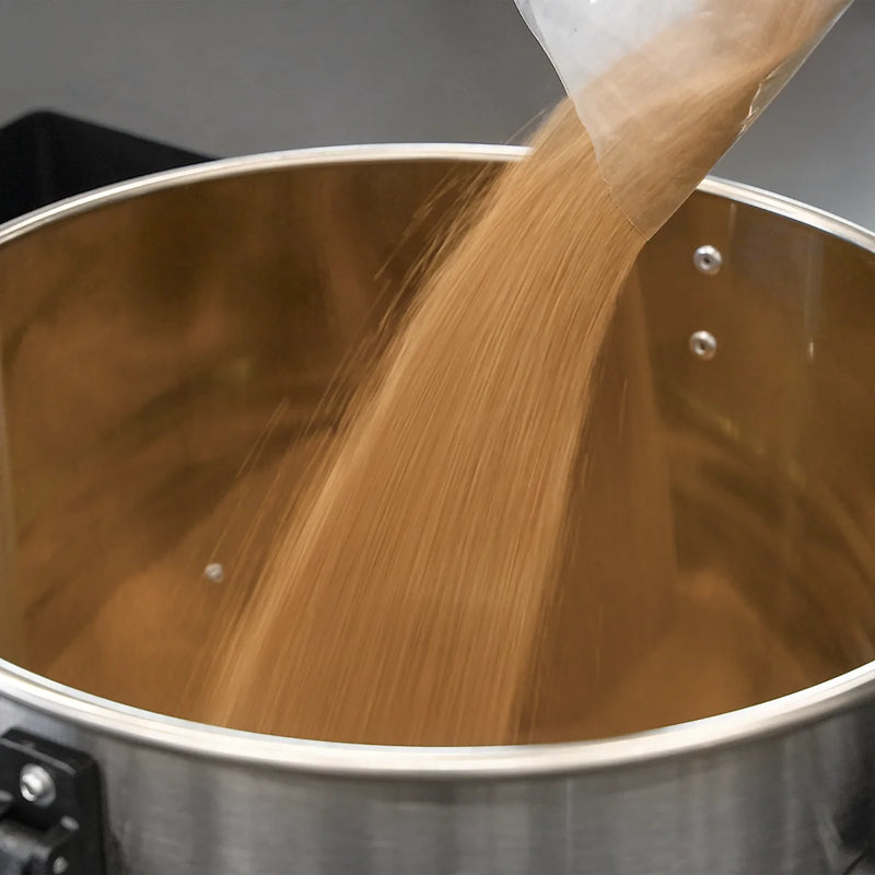 Sealey Walnut Blaster 30L Capacity VSWB30